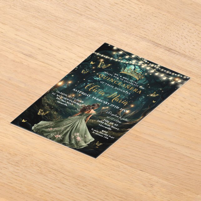 Invitaciones Acrílicas Encantado vestido verde de sabio forestal Quinceañ (Distribución )