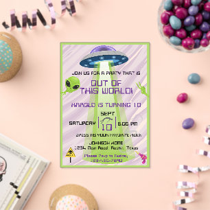 Invitaciones Acrílicas Fiesta de cumpleaños espacial Alien fuera de este