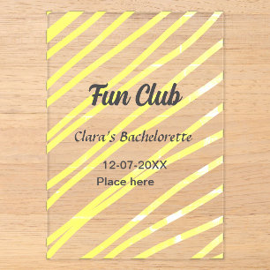 Invitaciones Acrílicas Fiesta de soltera Fun Club fondo de líneas amarill