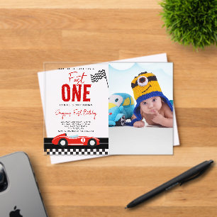 Invitaciones Acrílicas Foto de niño de coche de carreras Fast One para cu