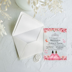 Invitaciones Acrílicas Gemelos de mariposa floral rosa real Quinceanera