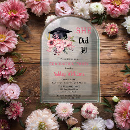 Invitaciones Acrílicas Grad Cap y Floral Rosa Lo Hizo Grad Fiesta