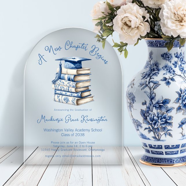 Invitaciones Acrílicas Libros de tela azul Coquette Nuevo Graduación de C (Blue Toile Books Coquette New Chapter Graduation Acrylic Invitations)