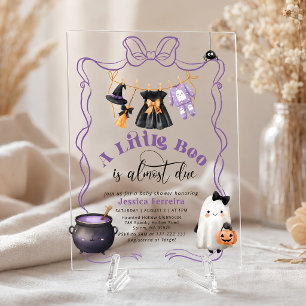 Invitaciones Acrílicas Little Boo está al caer Ropa de niña para bebé en