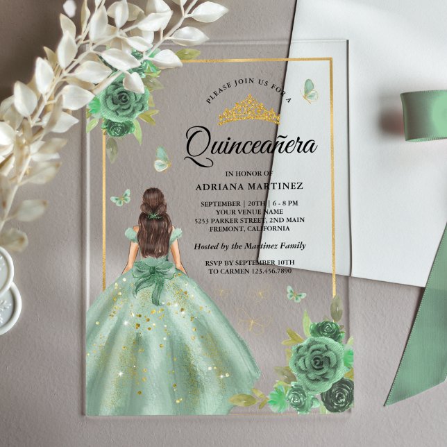 Invitaciones Acrílicas Mariposa Floral Verde Dusty Sage Quinceanera (Subido por el creador)