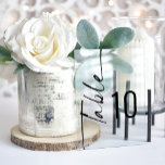 Invitaciones Acrílicas Número de tabla acrílica del Boda blanco negro<br><div class="desc">Número de tabla acrílica de Boda blanco y negro. El número de tabla se encuentra en un guión de caligrafía rotado a lo largo del lado izquierdo. Personalice cada número y nombre de invitado y añada cada uno a su carrito individualmente.</div>