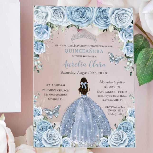 Invitaciones Acrílicas Quinceañera XV Bebé Floral Azul Princesa Plata (beautiful baby blue floral quinceanera acrylic invitation with a brunette girl in a baby blue dress)