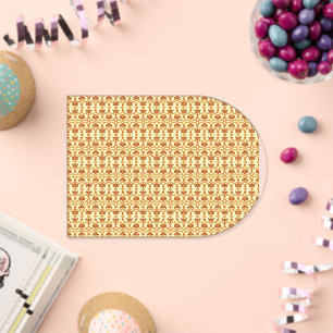 Invitaciones Acrílicas un fondo amarillo y blanco con un de intrincado
