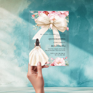 Invitaciones Acrílicas Vestido de crema lazo flores rosadas Quinceañera t