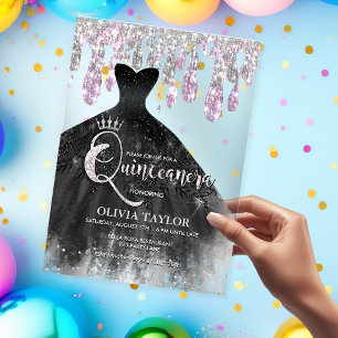 Invitaciones Acrílicas Vestido negro chic con gotas de cristal rosa Quinc