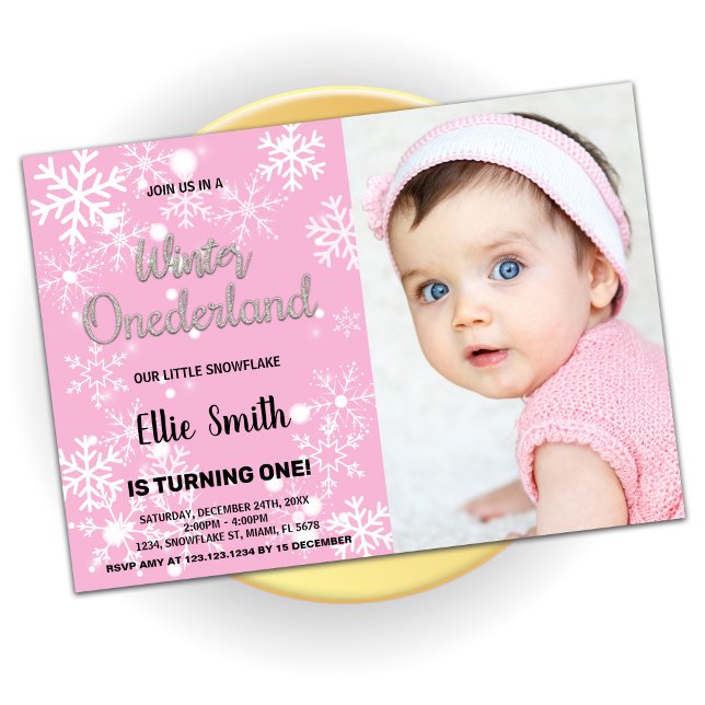 Invitaciones al cumpleaños de Onederland en invier (Winter Onederland Birthday Invitations Pink Photo)
