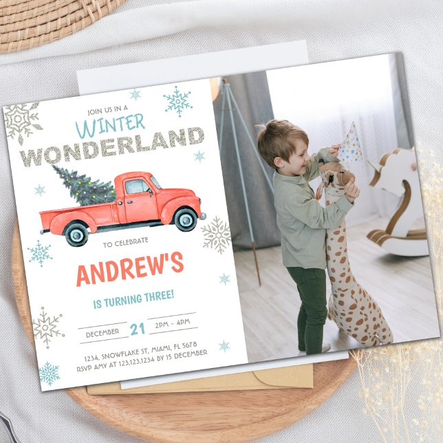 Invitaciones al cumpleaños de Red Truck Wonderland (Red Truck Wonderland Birthday Invitations w photo)