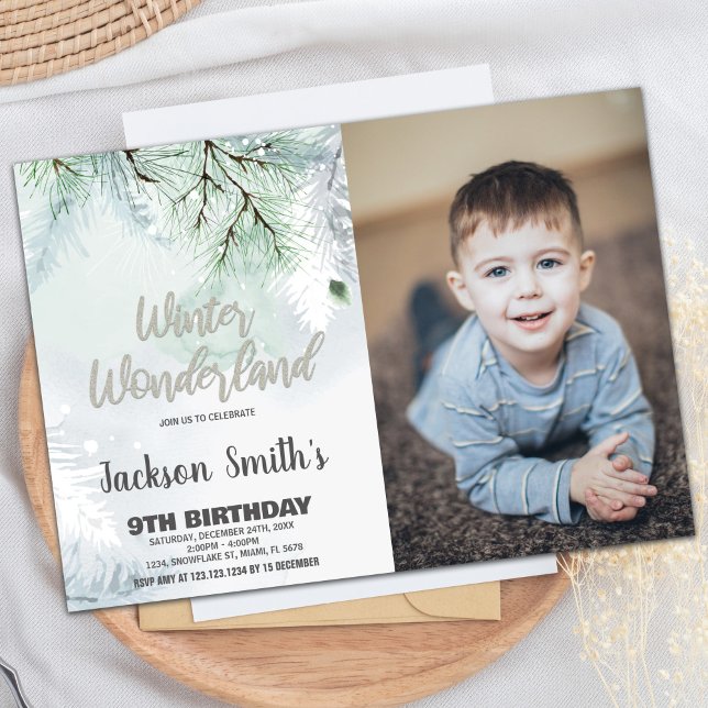 Invitaciones al cumpleaños de Winter Wonderland Fo (Winter Wonderland Birthday Invitations Pine Photo)