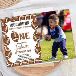 Invitaciones al cumpleaños del fútbol marrón con f