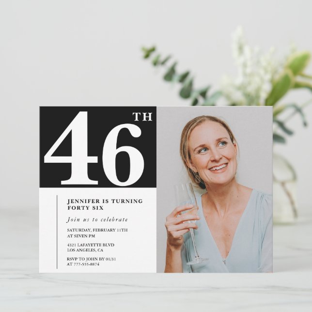 Invitaciones de 46 años de foto en blanco y negro (Anverso de pie)