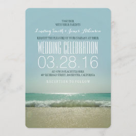 Invitaciones de bodas de playa modernas con mar ve