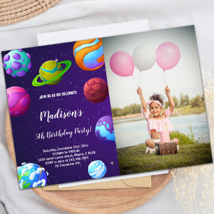 Invitaciones de cumpleaños a planetas moradas con