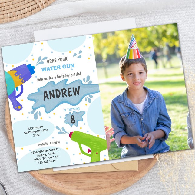 Invitaciones de cumpleaños con foto de un arma azu (Blue Green Water Gun Birthday Invitations w photo)