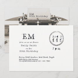 Invitaciones de cumpleaños con fuente de máquina d