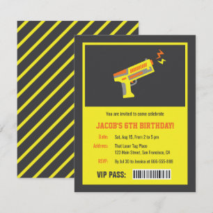 Invitaciones de cumpleaños con pistola de marcaje