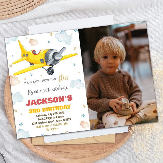 Invitaciones de cumpleaños de avión amarillo con f (Airplane Birthday Invitations Yellow With Photo)