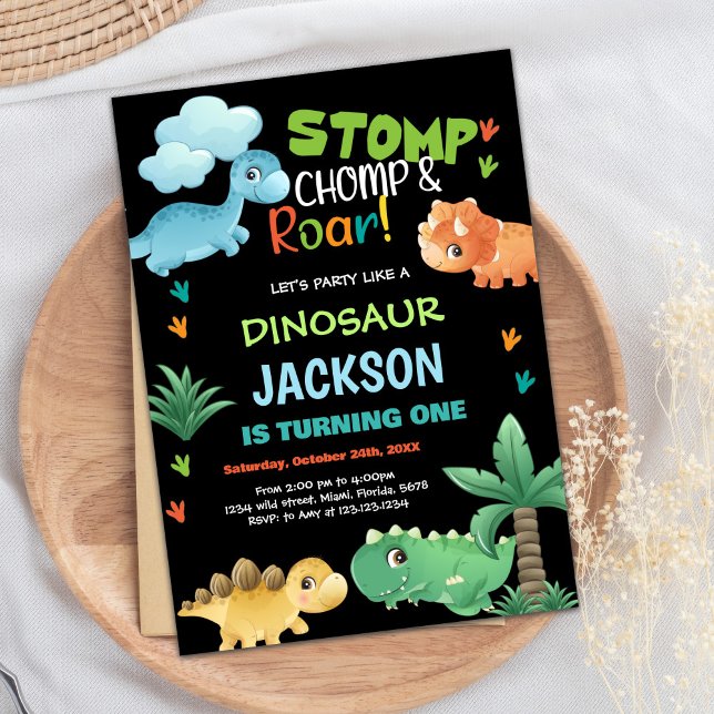 Invitaciones de cumpleaños de dinosaurios negros v (Green Black Dinosaur Birthday Invitations)