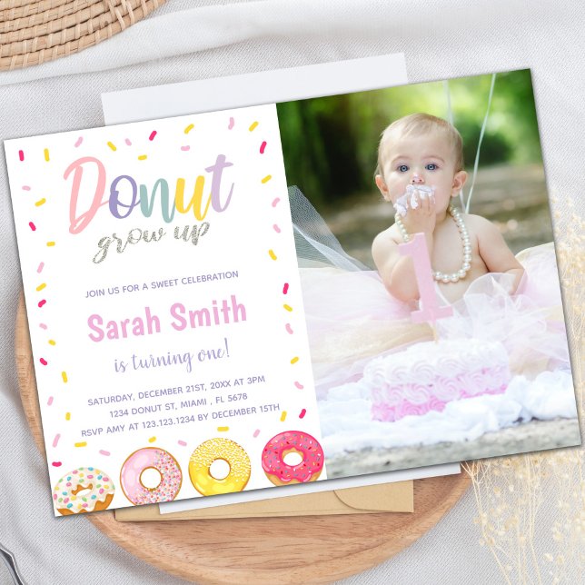 Invitaciones de cumpleaños de donut rosado morado  (Purple Pink Donut Birthday Invitations with photo)