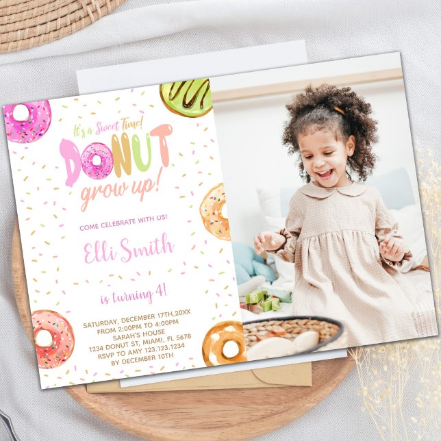 Invitaciones de cumpleaños de Donut Rosados Pastel (Pastel Pink Donut Birthday Invitations with photo)