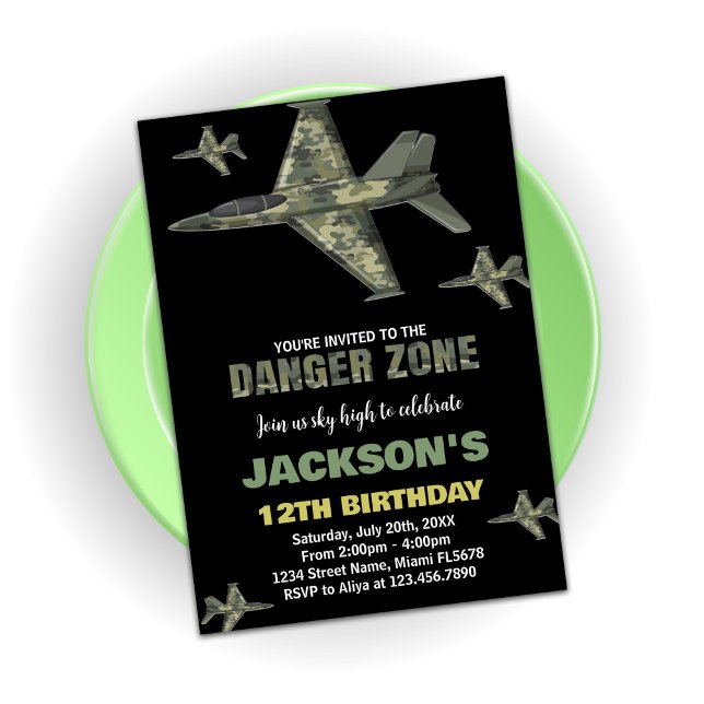 Invitaciones de cumpleaños de Fighter Jet Dark Gre (Fighter Jet Birthday Invitations Dark Green Black)