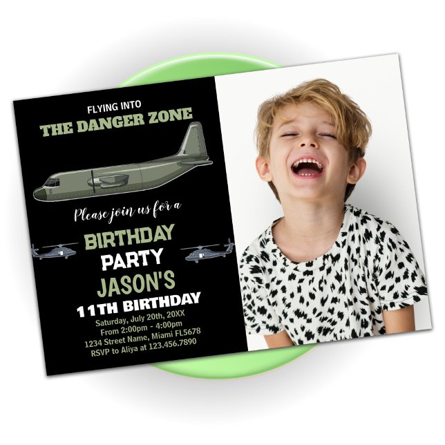 Invitaciones de cumpleaños de Fighter Jet Fotograf (Fighter Jet Birthday Invitations Green Black photo)