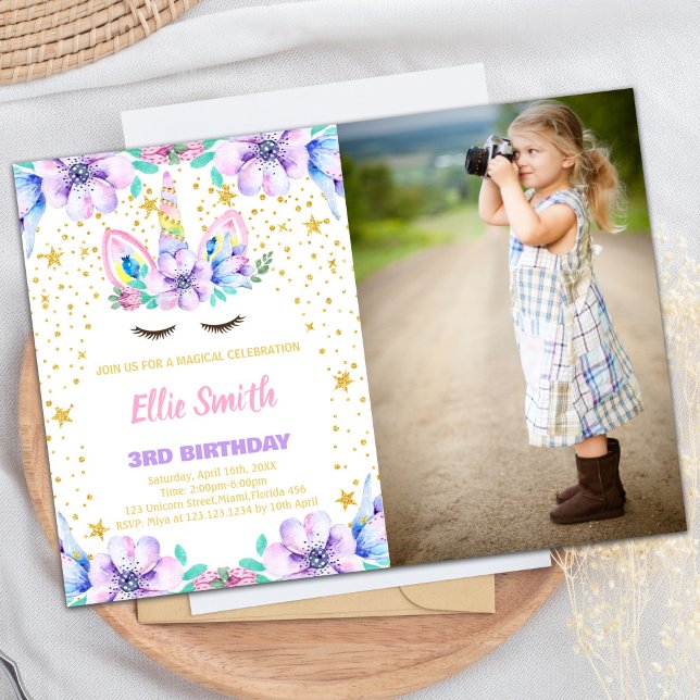 Invitaciones de cumpleaños de Floral Purple Unicor (Floral Purple Unicorn Birthday Invitations w photo)