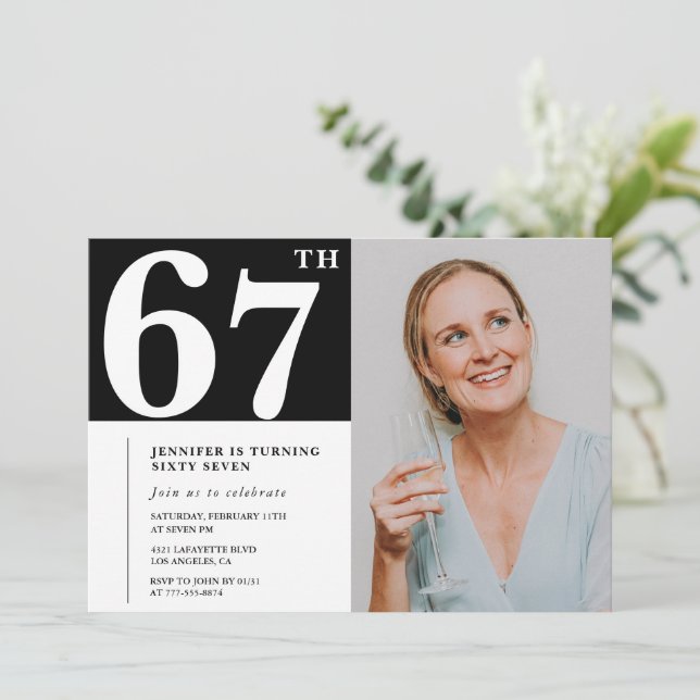 Invitaciones de cumpleaños de fotos en blanco y ne (Anverso de pie)