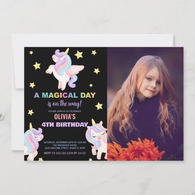 Invitaciones de cumpleaños de Rainbow Unicorns con (Anverso)