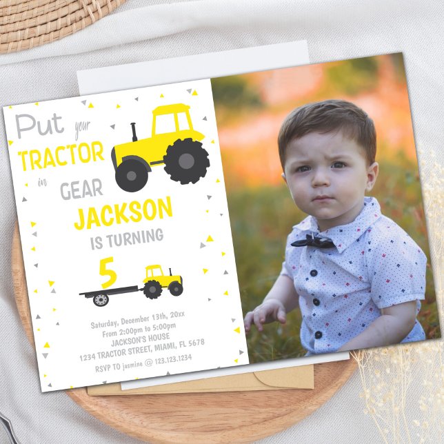 Invitaciones de cumpleaños de tractores amarillos  (Yellow Tractor Birthday Invitations with photo)