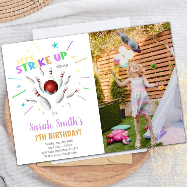 Invitaciones de cumpleaños de White Bowling con fo (White Bowling Birthday Invitations with photo)