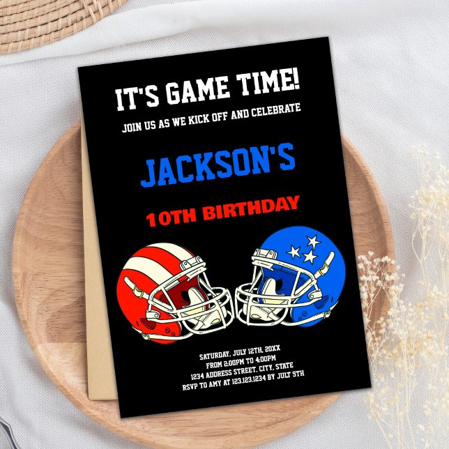 Invitaciones de cumpleaños del fútbol azul negro v (Black Blue vs Red Football Birthday Invitations)
