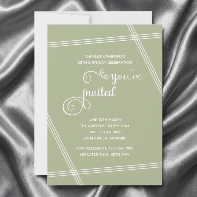 Invitaciones de cumpleaños elegantes y modernas pa (Sage green birthday invitation on grey silk background.)