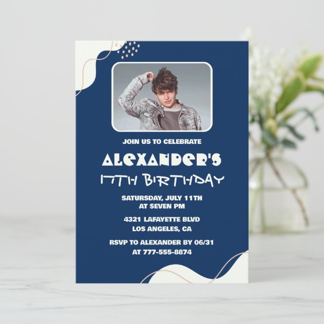 invitaciones de cumpleaños número 17 para hombres  (Anverso de pie)