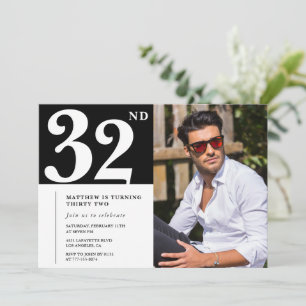 Invitaciones de cumpleaños número 32 en negro y bl