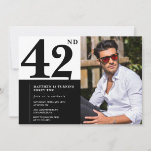 Invitaciones de cumpleaños número 42 en blanco y n