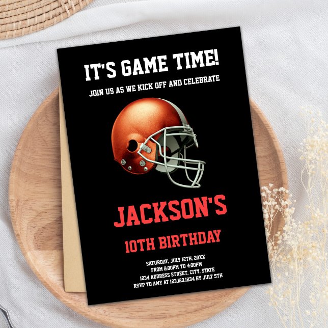 Invitaciones de cumpleaños para el fútbol rojo neg (Black Red Football Birthday Invitations)