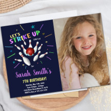 Invitaciones de cumpleaños para la bolera azul osc