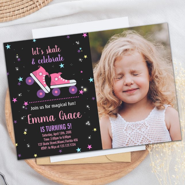 Invitaciones de cumpleaños para patinar sobre púrp (Photo Pink Purple Skating Birthday Invitations)