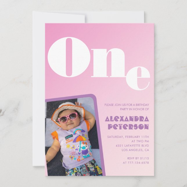 Invitaciones de cumpleaños rosadas para su foto re (Anverso)