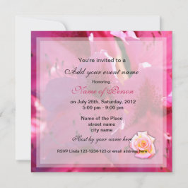 Invitaciones de fiesta florales rosadas.
