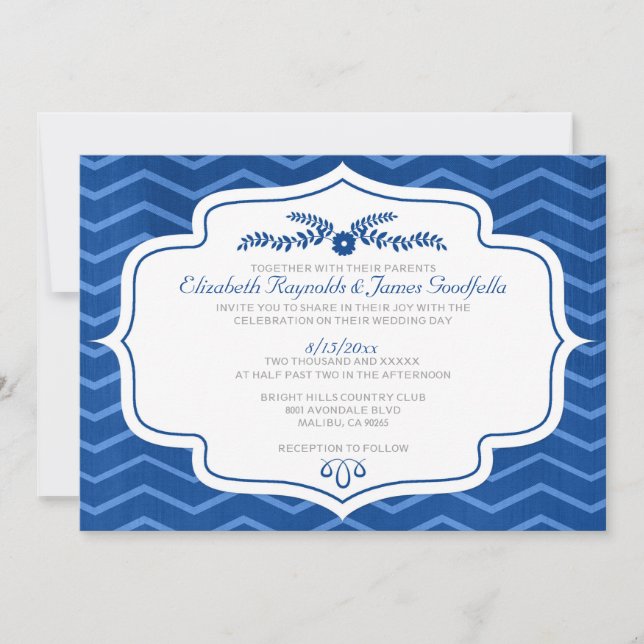 Invitaciones de la boda de Chevron del azul real (Anverso)