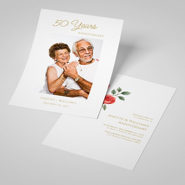 Invitaciones doradas de 50 aniversario con rosa (Personalized Golden 50th Anniversary Invitations with Rose)