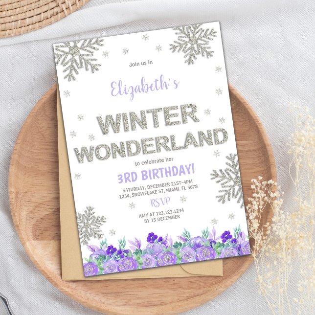 Invitaciones moradas de invierno con flores morada (Purple Floral Winter Wonderland Invitations)