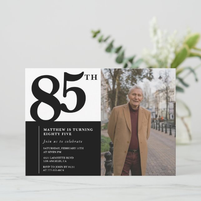 Invitaciones negras para cumpleaños 85 Elegante Ch (Anverso de pie)