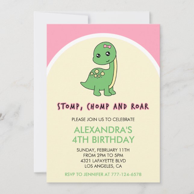 Invitaciones para cuarto cumpleaños de niña dinosa (Anverso)